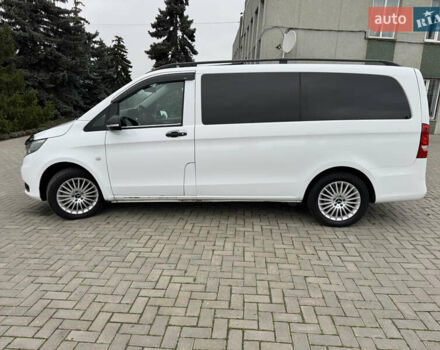 Белый Мерседес Вито, объемом двигателя 2.14 л и пробегом 244 тыс. км за 23000 $, фото 1 на Automoto.ua