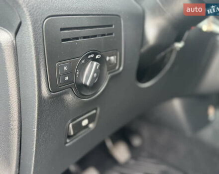 Белый Мерседес Вито, объемом двигателя 1.6 л и пробегом 117 тыс. км за 23500 $, фото 19 на Automoto.ua