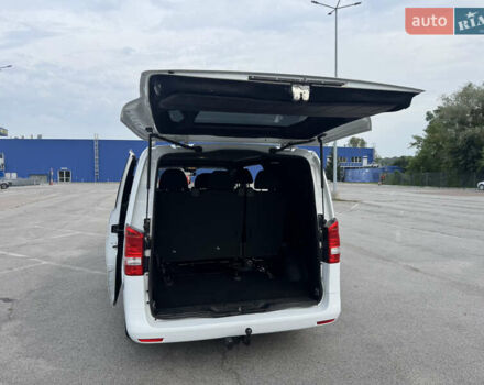 Белый Мерседес Вито, объемом двигателя 2.2 л и пробегом 232 тыс. км за 17800 $, фото 17 на Automoto.ua