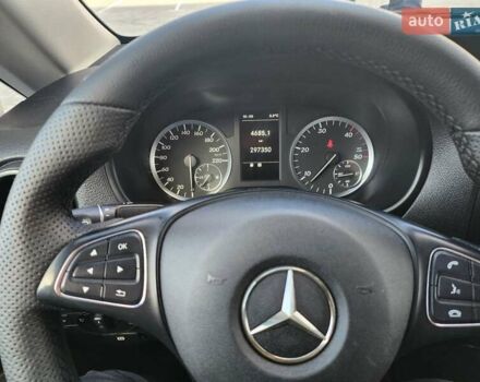 Белый Мерседес Вито, объемом двигателя 2.2 л и пробегом 297 тыс. км за 14300 $, фото 13 на Automoto.ua