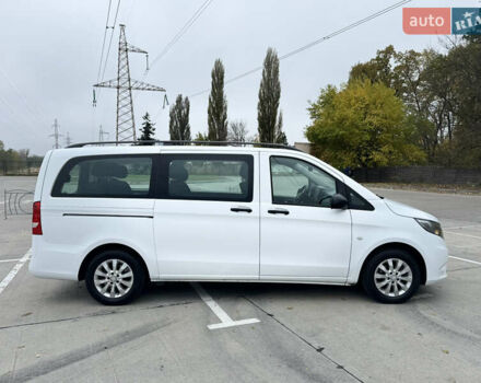 Белый Мерседес Вито, объемом двигателя 1.6 л и пробегом 117 тыс. км за 23500 $, фото 3 на Automoto.ua