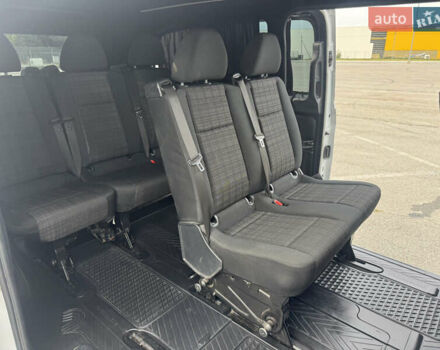 Белый Мерседес Вито, объемом двигателя 2.2 л и пробегом 232 тыс. км за 17800 $, фото 19 на Automoto.ua