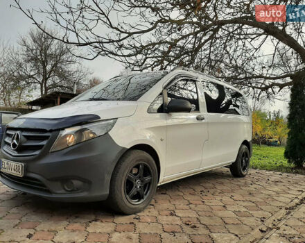 Белый Мерседес Вито, объемом двигателя 1.6 л и пробегом 247 тыс. км за 17500 $, фото 1 на Automoto.ua