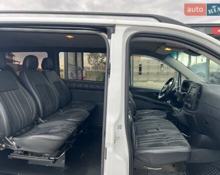 Белый Мерседес Вито, объемом двигателя 2.14 л и пробегом 362 тыс. км за 19250 $, фото 1 на Automoto.ua