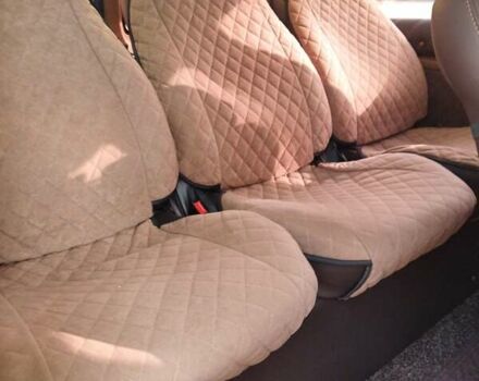 Белый Мерседес Вито, объемом двигателя 2.14 л и пробегом 285 тыс. км за 21500 $, фото 9 на Automoto.ua