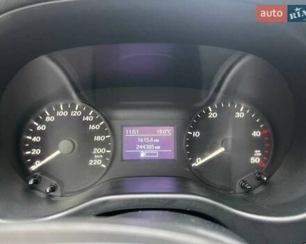 Белый Мерседес Вито, объемом двигателя 1.6 л и пробегом 244 тыс. км за 14490 $, фото 14 на Automoto.ua