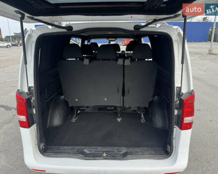 Белый Мерседес Вито, объемом двигателя 2.2 л и пробегом 232 тыс. км за 17800 $, фото 18 на Automoto.ua