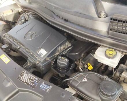 Белый Мерседес Вито, объемом двигателя 2.14 л и пробегом 285 тыс. км за 21500 $, фото 8 на Automoto.ua