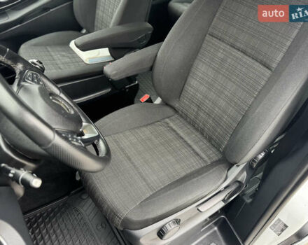 Белый Мерседес Вито, объемом двигателя 1.6 л и пробегом 117 тыс. км за 23500 $, фото 21 на Automoto.ua