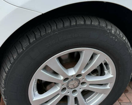 Белый Мерседес Вито, объемом двигателя 2.1 л и пробегом 350 тыс. км за 17777 $, фото 12 на Automoto.ua