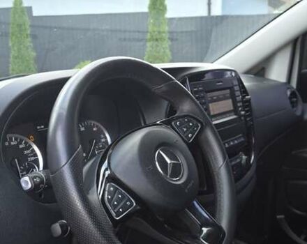 Белый Мерседес Вито, объемом двигателя 2.14 л и пробегом 254 тыс. км за 22204 $, фото 19 на Automoto.ua