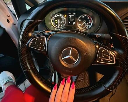 Белый Мерседес Вито, объемом двигателя 2.1 л и пробегом 390 тыс. км за 21000 $, фото 19 на Automoto.ua