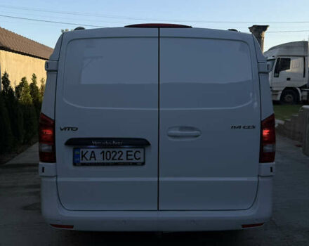 Белый Мерседес Вито, объемом двигателя 2.2 л и пробегом 170 тыс. км за 18900 $, фото 6 на Automoto.ua