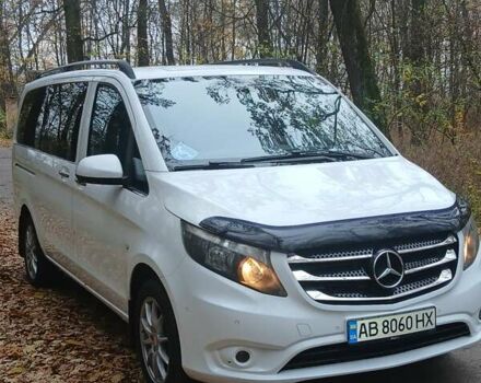 Белый Мерседес Вито, объемом двигателя 2.14 л и пробегом 378 тыс. км за 18500 $, фото 2 на Automoto.ua