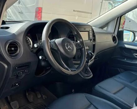 Белый Мерседес Вито, объемом двигателя 1.6 л и пробегом 83 тыс. км за 14700 $, фото 7 на Automoto.ua