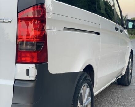 Білий Мерседес Віто, об'ємом двигуна 2.1 л та пробігом 230 тис. км за 18000 $, фото 7 на Automoto.ua