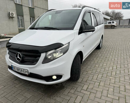 Белый Мерседес Вито, объемом двигателя 2.14 л и пробегом 244 тыс. км за 23000 $, фото 8 на Automoto.ua