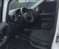 Белый Мерседес Вито, объемом двигателя 2.14 л и пробегом 254 тыс. км за 22204 $, фото 15 на Automoto.ua