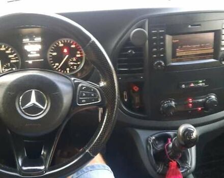 Белый Мерседес Вито, объемом двигателя 2.14 л и пробегом 300 тыс. км за 16500 $, фото 9 на Automoto.ua