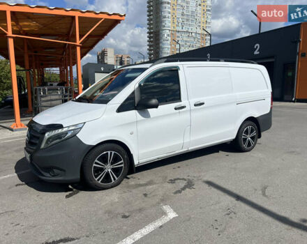 Білий Мерседес Віто, об'ємом двигуна 2.14 л та пробігом 220 тис. км за 19800 $, фото 14 на Automoto.ua