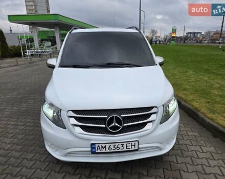 Белый Мерседес Вито, объемом двигателя 2.2 л и пробегом 242 тыс. км за 16777 $, фото 4 на Automoto.ua