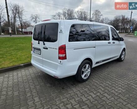 Белый Мерседес Вито, объемом двигателя 2.2 л и пробегом 242 тыс. км за 16777 $, фото 7 на Automoto.ua