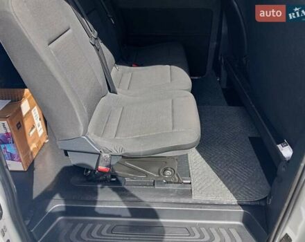 Белый Мерседес Вито, объемом двигателя 2.14 л и пробегом 242 тыс. км за 17900 $, фото 23 на Automoto.ua