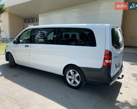 Мерседес Вито 2016 в Умани на Automoto.ua Белый Мерседес Вито, объемом двигателя 2.14 л и пробегом 272 тыс. км за 20900 $, фото 4 на Automoto.ua