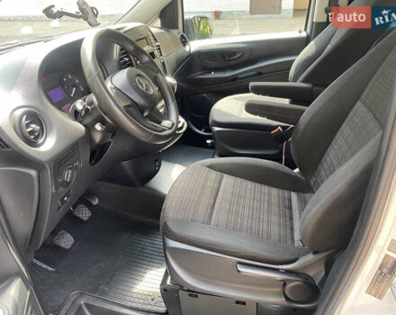 Мерседес Вито 2016 в Умани на Automoto.ua Белый Мерседес Вито, объемом двигателя 2.14 л и пробегом 272 тыс. км за 20900 $, фото 18 на Automoto.ua