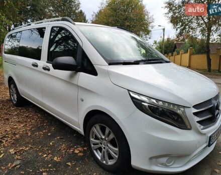 Белый Мерседес Вито, объемом двигателя 2.14 л и пробегом 264 тыс. км за 20001 $, фото 3 на Automoto.ua