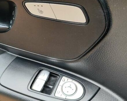 Белый Мерседес Вито, объемом двигателя 2.14 л и пробегом 264 тыс. км за 20001 $, фото 15 на Automoto.ua