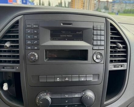 Білий Мерседес Віто, об'ємом двигуна 2.14 л та пробігом 156 тис. км за 23800 $, фото 7 на Automoto.ua