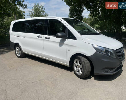 Белый Мерседес Вито, объемом двигателя 2.2 л и пробегом 275 тыс. км за 19900 $, фото 13 на Automoto.ua