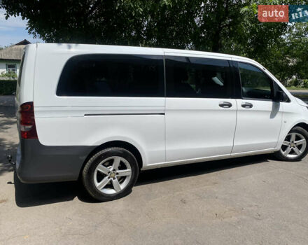 Белый Мерседес Вито, объемом двигателя 2.2 л и пробегом 275 тыс. км за 19900 $, фото 10 на Automoto.ua