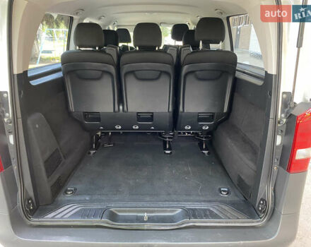 Белый Мерседес Вито, объемом двигателя 2.2 л и пробегом 275 тыс. км за 19900 $, фото 23 на Automoto.ua