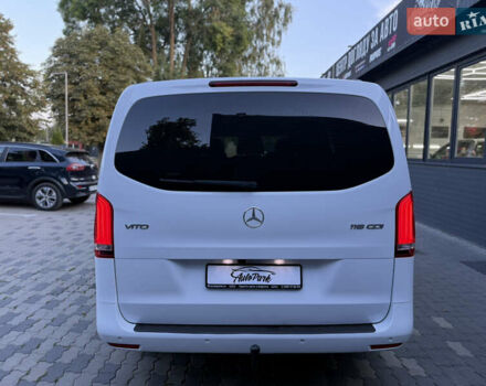 Белый Мерседес Вито, объемом двигателя 2.14 л и пробегом 265 тыс. км за 23800 $, фото 6 на Automoto.ua