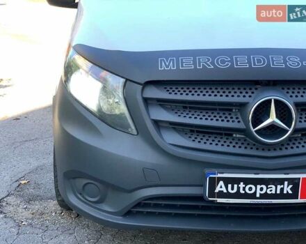 Белый Мерседес Вито, объемом двигателя 1.6 л и пробегом 255 тыс. км за 14920 $, фото 9 на Automoto.ua