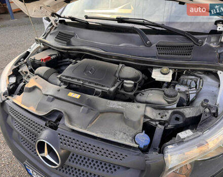 Білий Мерседес Віто, об'ємом двигуна 1.6 л та пробігом 93 тис. км за 21200 $, фото 13 на Automoto.ua