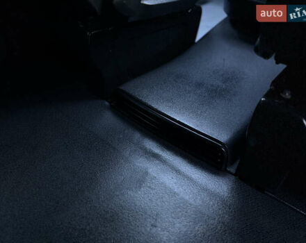 Белый Мерседес Вито, объемом двигателя 2.14 л и пробегом 265 тыс. км за 23800 $, фото 20 на Automoto.ua