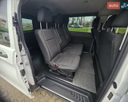 Белый Мерседес Вито, объемом двигателя 2.2 л и пробегом 242 тыс. км за 16777 $, фото 13 на Automoto.ua