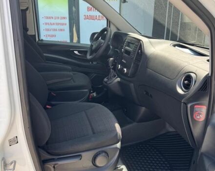 Білий Мерседес Віто, об'ємом двигуна 2.2 л та пробігом 246 тис. км за 16832 $, фото 6 на Automoto.ua