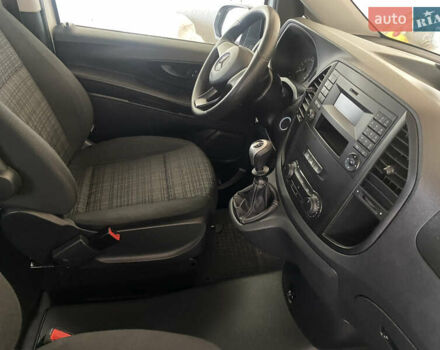 Белый Мерседес Вито, объемом двигателя 2.2 л и пробегом 275 тыс. км за 19900 $, фото 38 на Automoto.ua