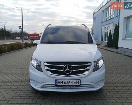 Белый Мерседес Вито, объемом двигателя 2.14 л и пробегом 242 тыс. км за 17900 $, фото 2 на Automoto.ua
