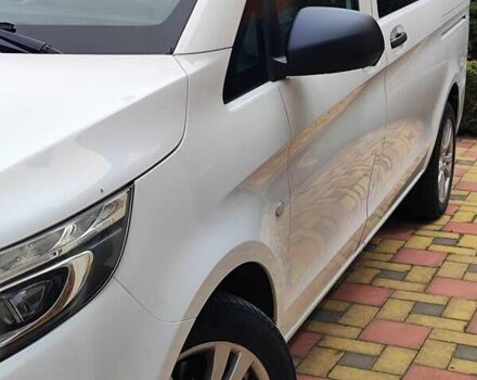 Белый Мерседес Вито, объемом двигателя 2.14 л и пробегом 264 тыс. км за 20001 $, фото 25 на Automoto.ua