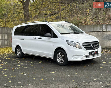 Белый Мерседес Вито, объемом двигателя 1.6 л и пробегом 340 тыс. км за 16500 $, фото 2 на Automoto.ua