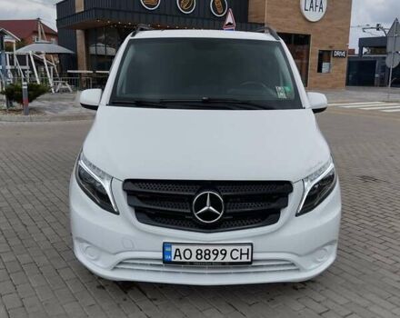 Белый Мерседес Вито, объемом двигателя 2.2 л и пробегом 285 тыс. км за 22000 $, фото 9 на Automoto.ua