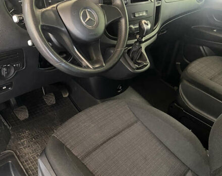 Белый Мерседес Вито, объемом двигателя 2.2 л и пробегом 275 тыс. км за 19900 $, фото 35 на Automoto.ua