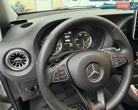 Белый Мерседес Вито, объемом двигателя 2.14 л и пробегом 308 тыс. км за 15500 $, фото 10 на Automoto.ua