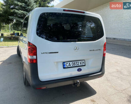 Мерседес Вито 2016 в Умани на Automoto.ua Белый Мерседес Вито, объемом двигателя 2.14 л и пробегом 272 тыс. км за 20900 $, фото 6 на Automoto.ua