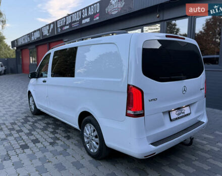 Белый Мерседес Вито, объемом двигателя 2.14 л и пробегом 265 тыс. км за 23800 $, фото 7 на Automoto.ua